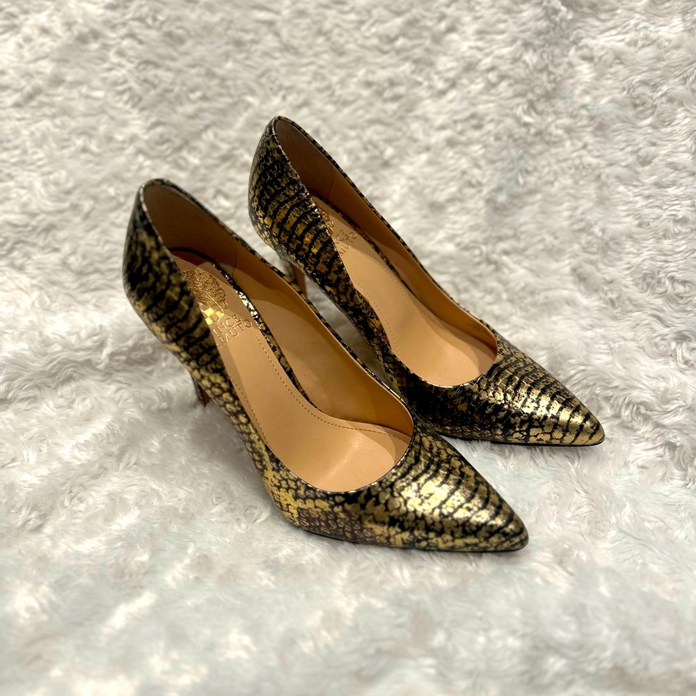 Vince Camuto Black/Gold Snake print high heel pump